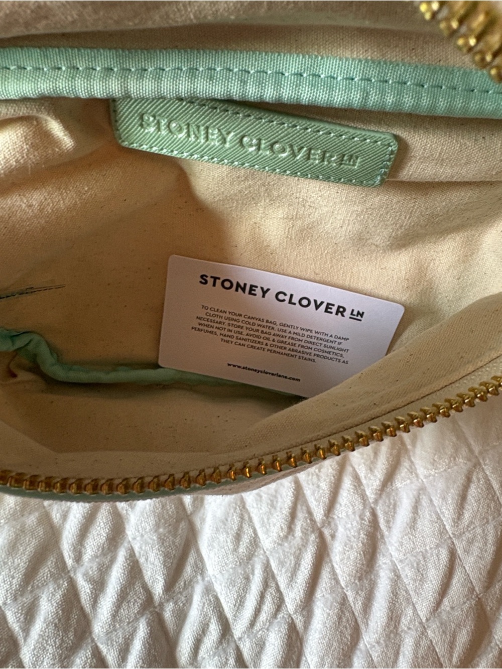 Stoney Clover Lane Cream Canvas Classic Fanny with Mint Trim NWOT - Picture 5 of 6